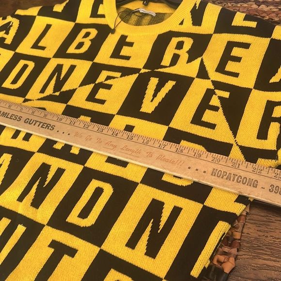 NWOT ZARA LETTER JACQUARD SWEATER SIZE Medium Yellow - Picture 5 of 6